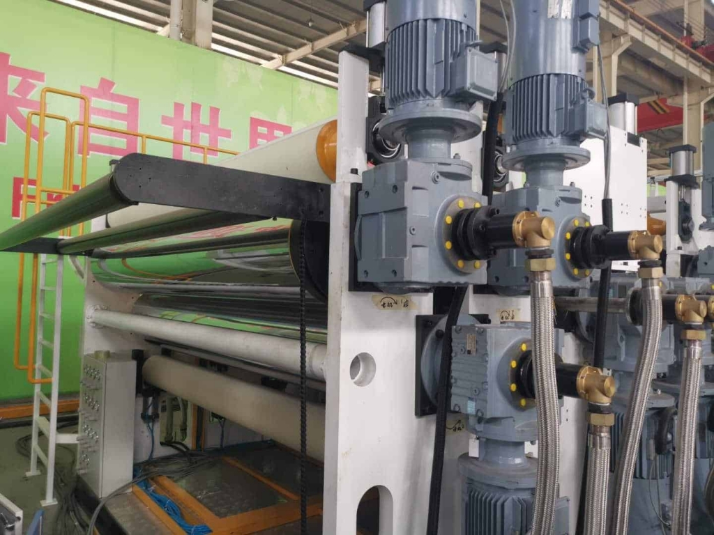 Horizontal stretching machine Horizontal stretching machine
